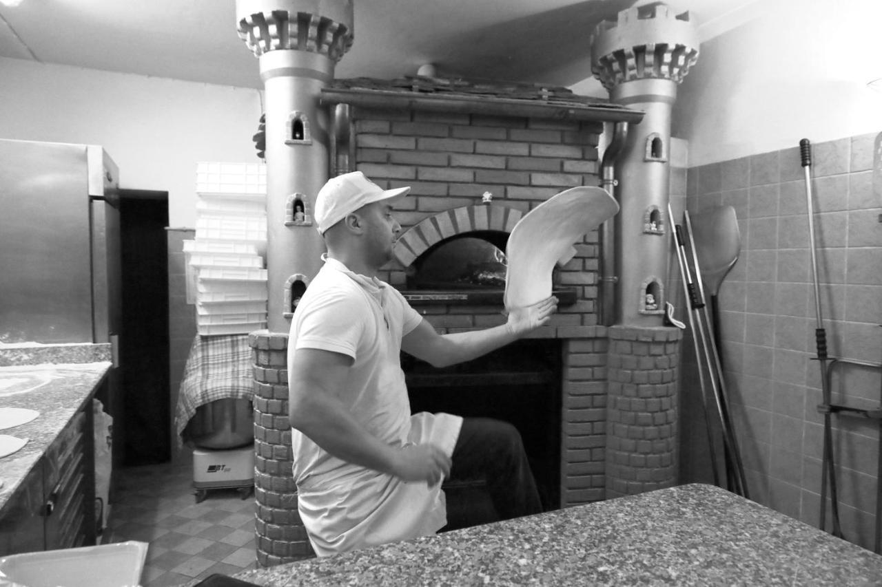 Hotel Ristorante Chateau Aymavilles Bagian luar foto
