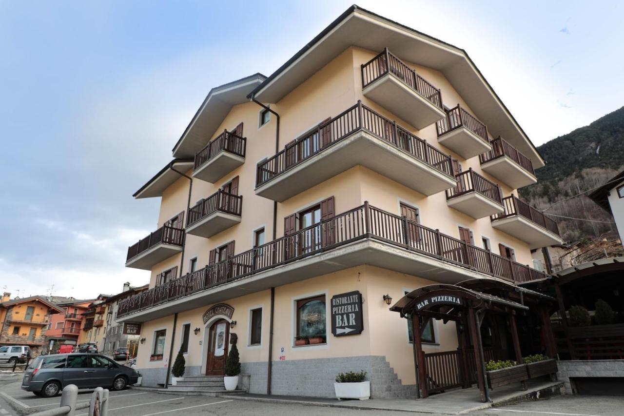Hotel Ristorante Chateau Aymavilles Bagian luar foto