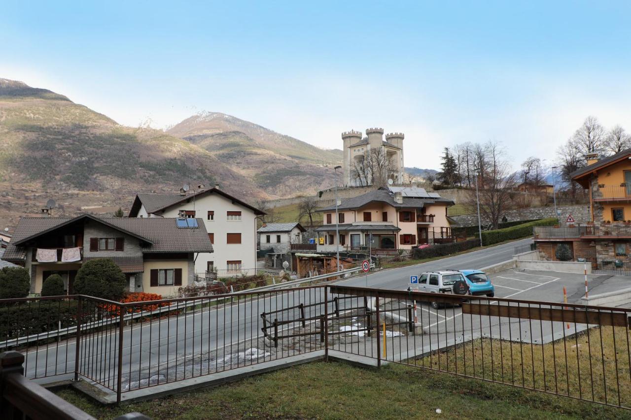 Hotel Ristorante Chateau Aymavilles Bagian luar foto